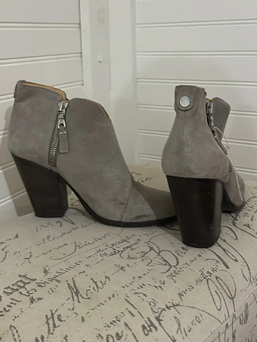 Rag & Bone 36 Women's Taupe Suede Block Heel Ankle Booties